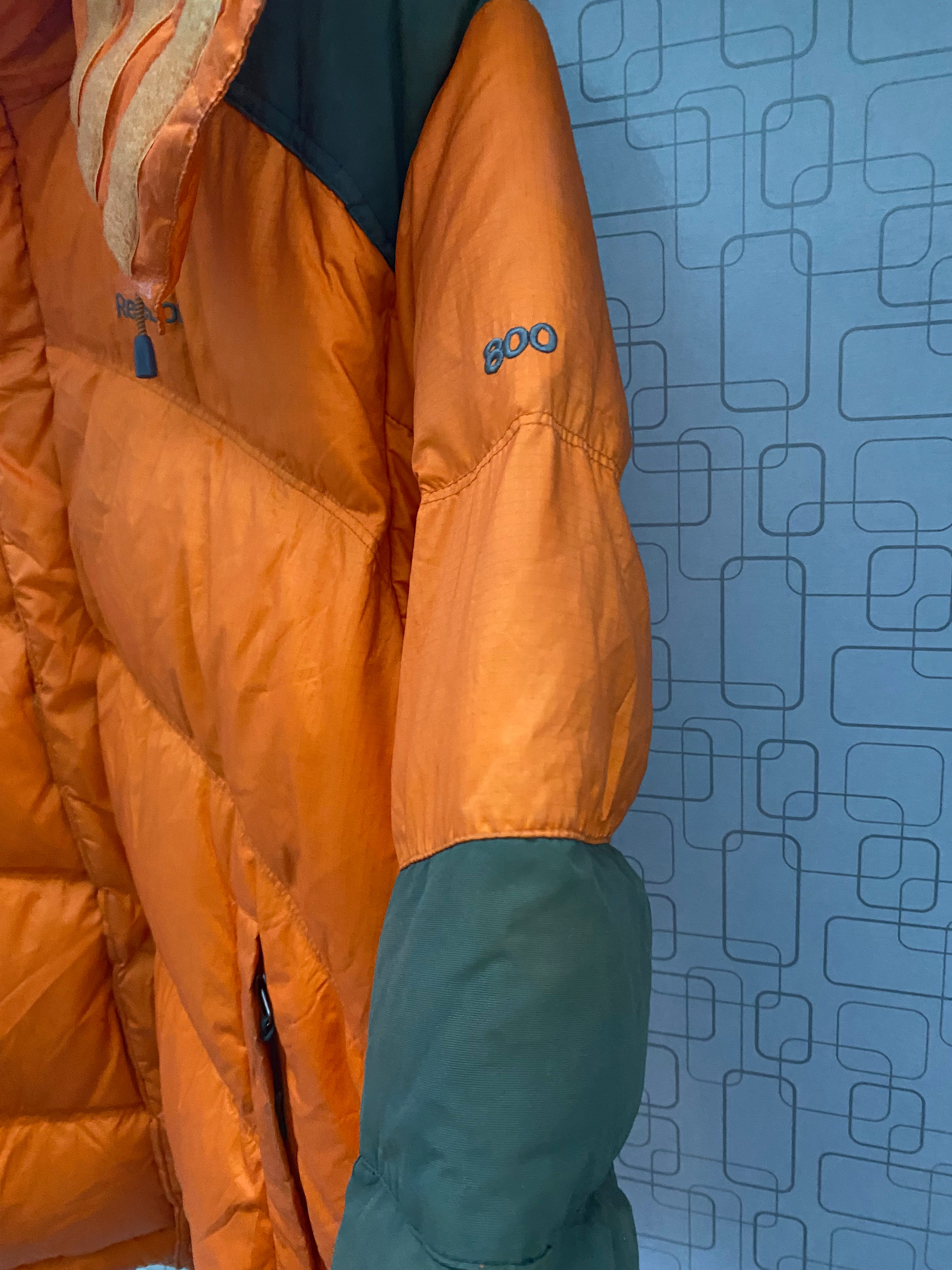 Reebok 800 Zig zag Puffer Jacket Windbreaker(Thrift)