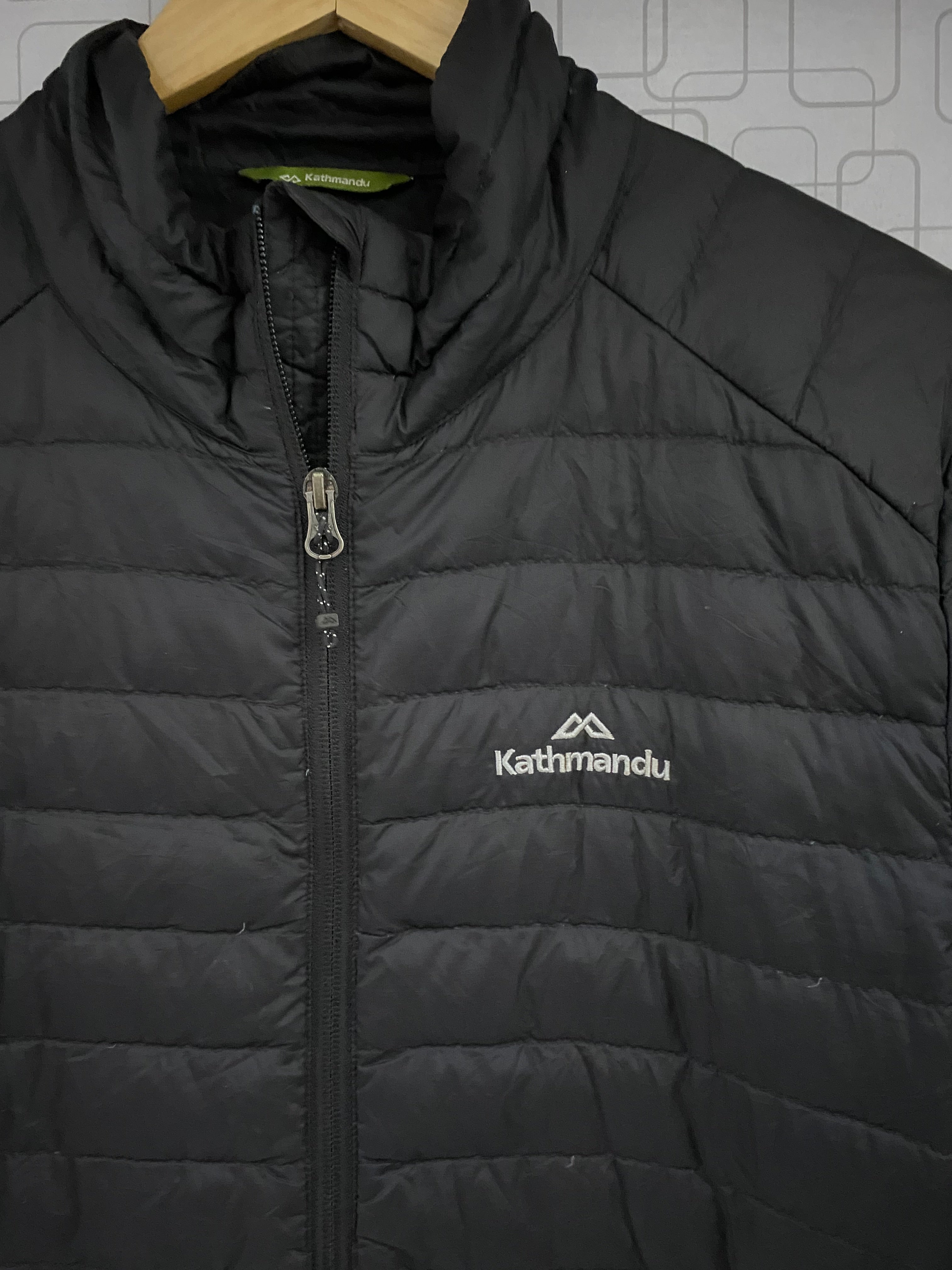 Kathmandu Lightweight Down Jacket (Thrift)