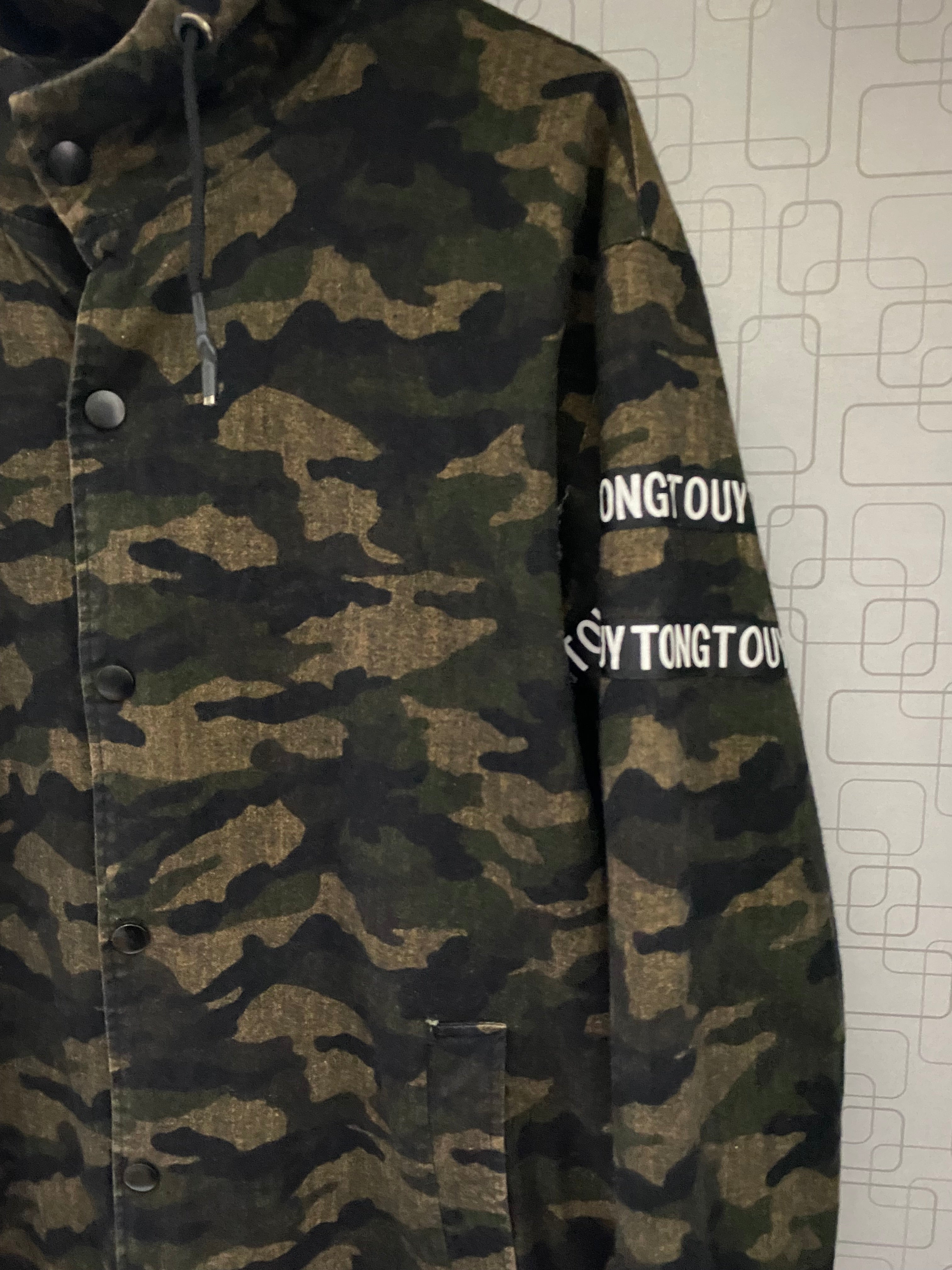 Military pattern Long Hood Coat (Unisex).                            Length: 38-39, Chest: 21-23, Sleeve: 24.5-25.5