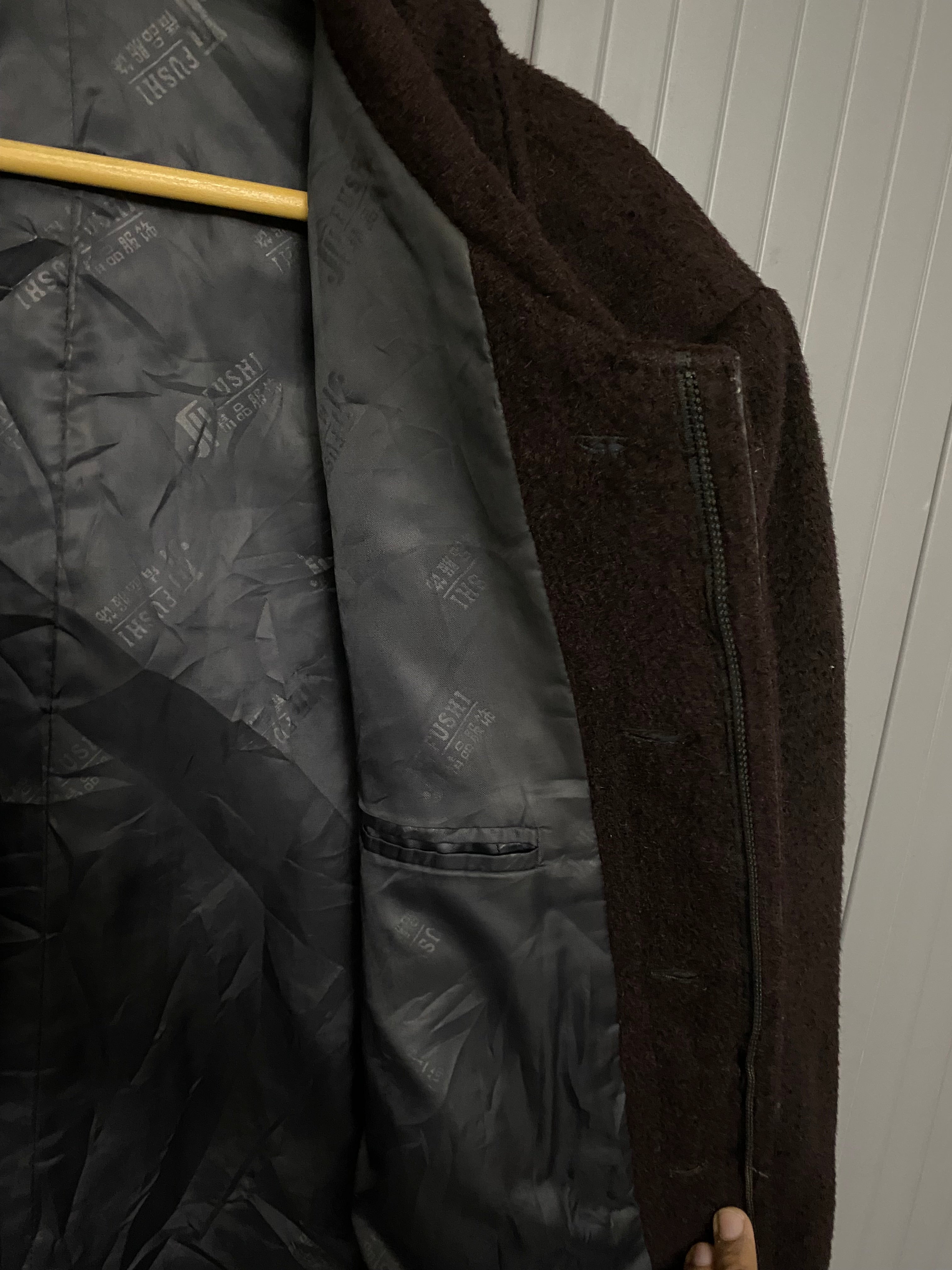 Dark Mehroon Coat                           Length: 26-27, Chest: 21-23, Sleeve: 24.5-25.5