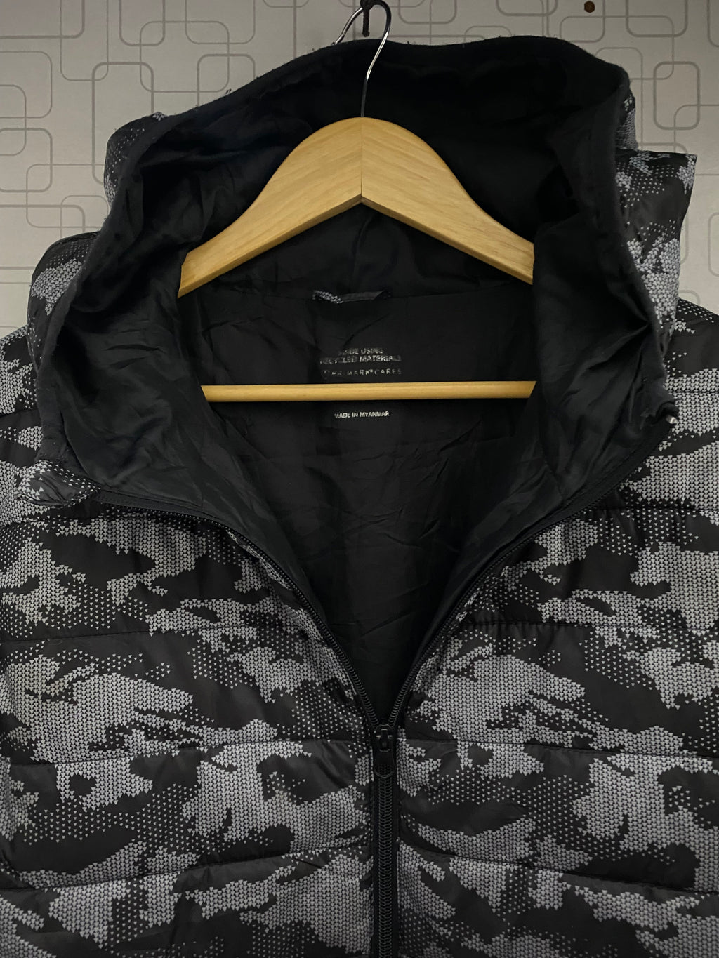 Hooded Puffer Jacket(Thrift)