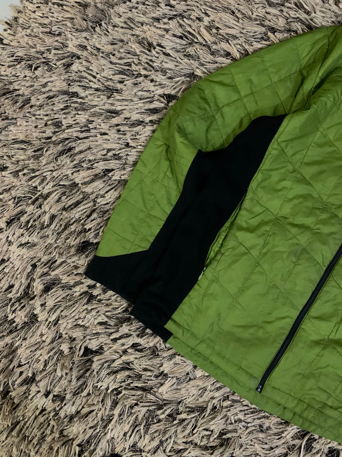 Lightweight insulated Jacket  (Thrift)