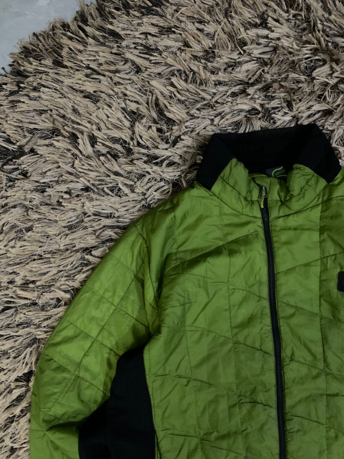 Lightweight insulated Jacket  (Thrift)