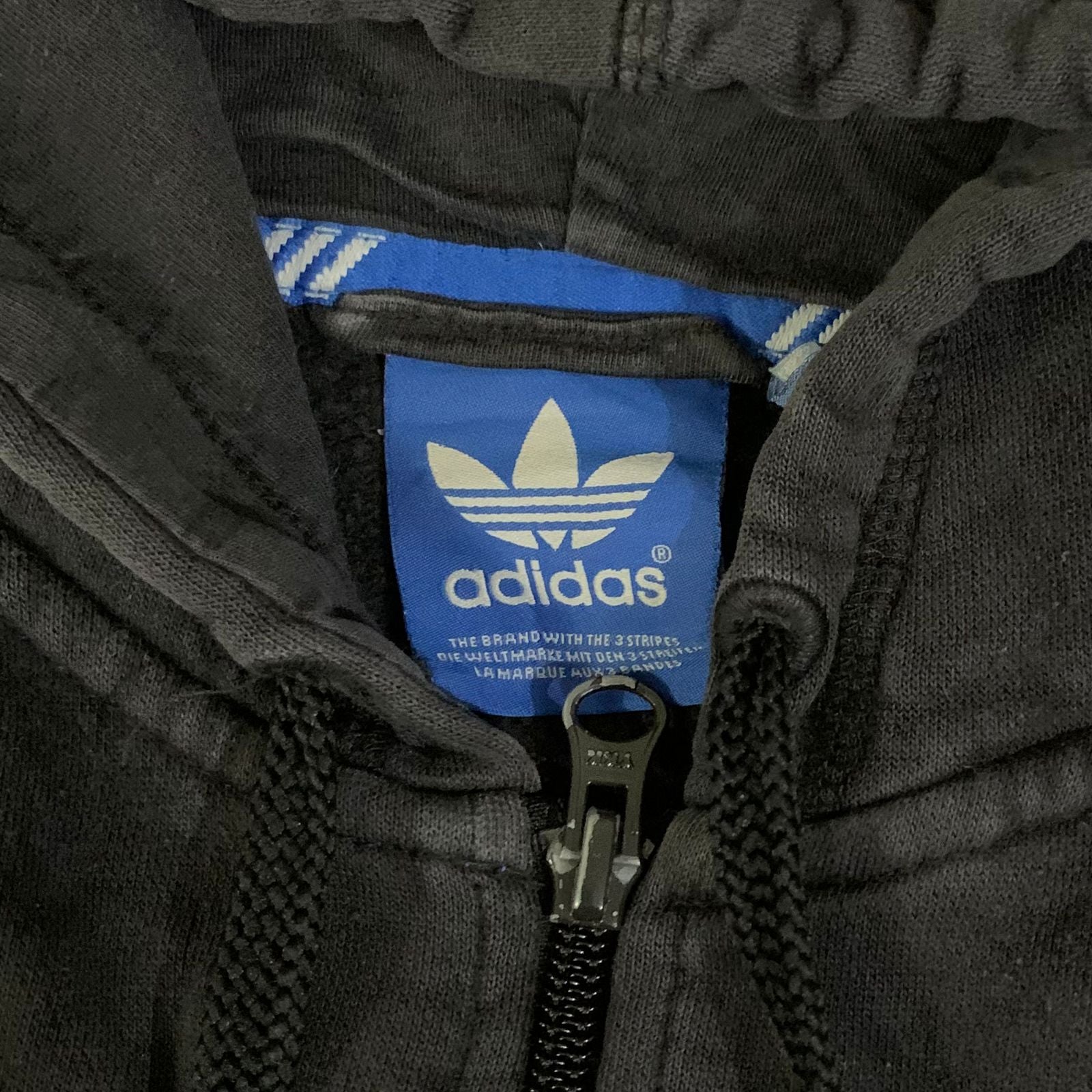 (ADIDAS)  HOODIE (Thrift)