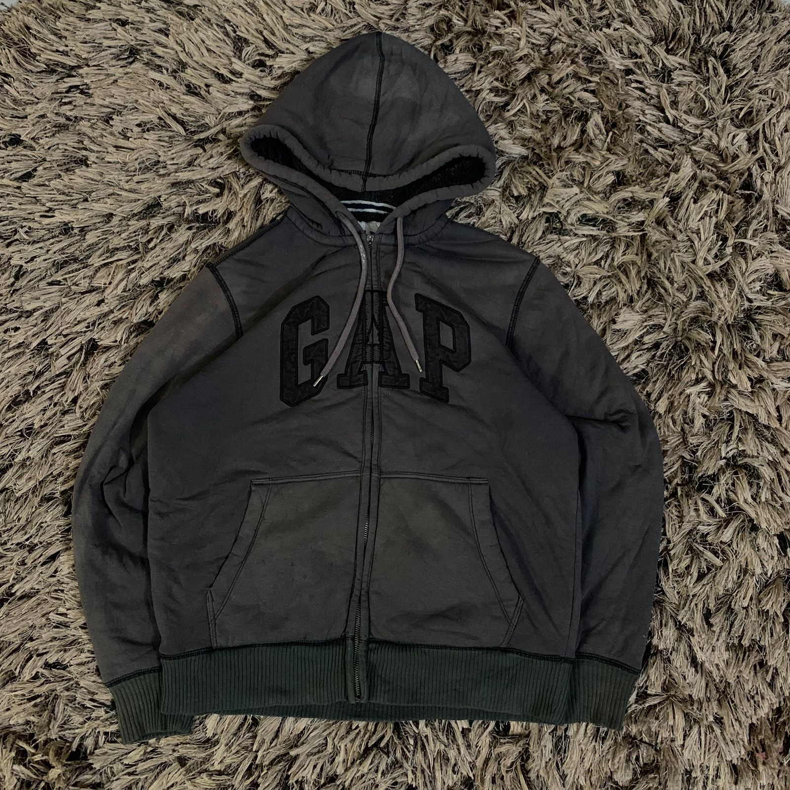 (GAP) WASHED CHARCOAL HOODIE (Thrift)