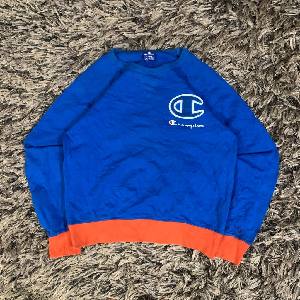 CHAMPION Branded Heated Sweater (Thrift)