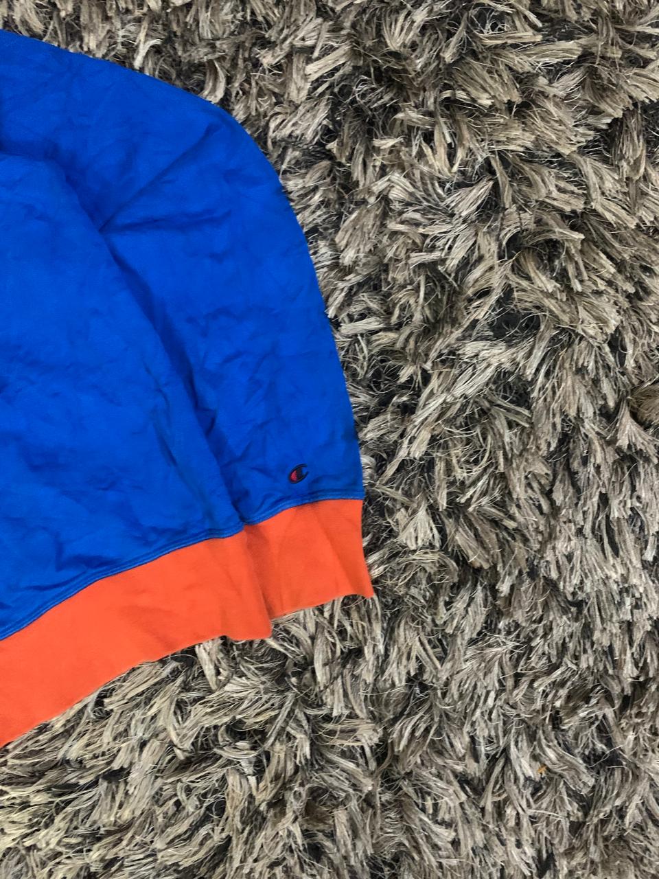 CHAMPION Branded Heated Sweater (Thrift)