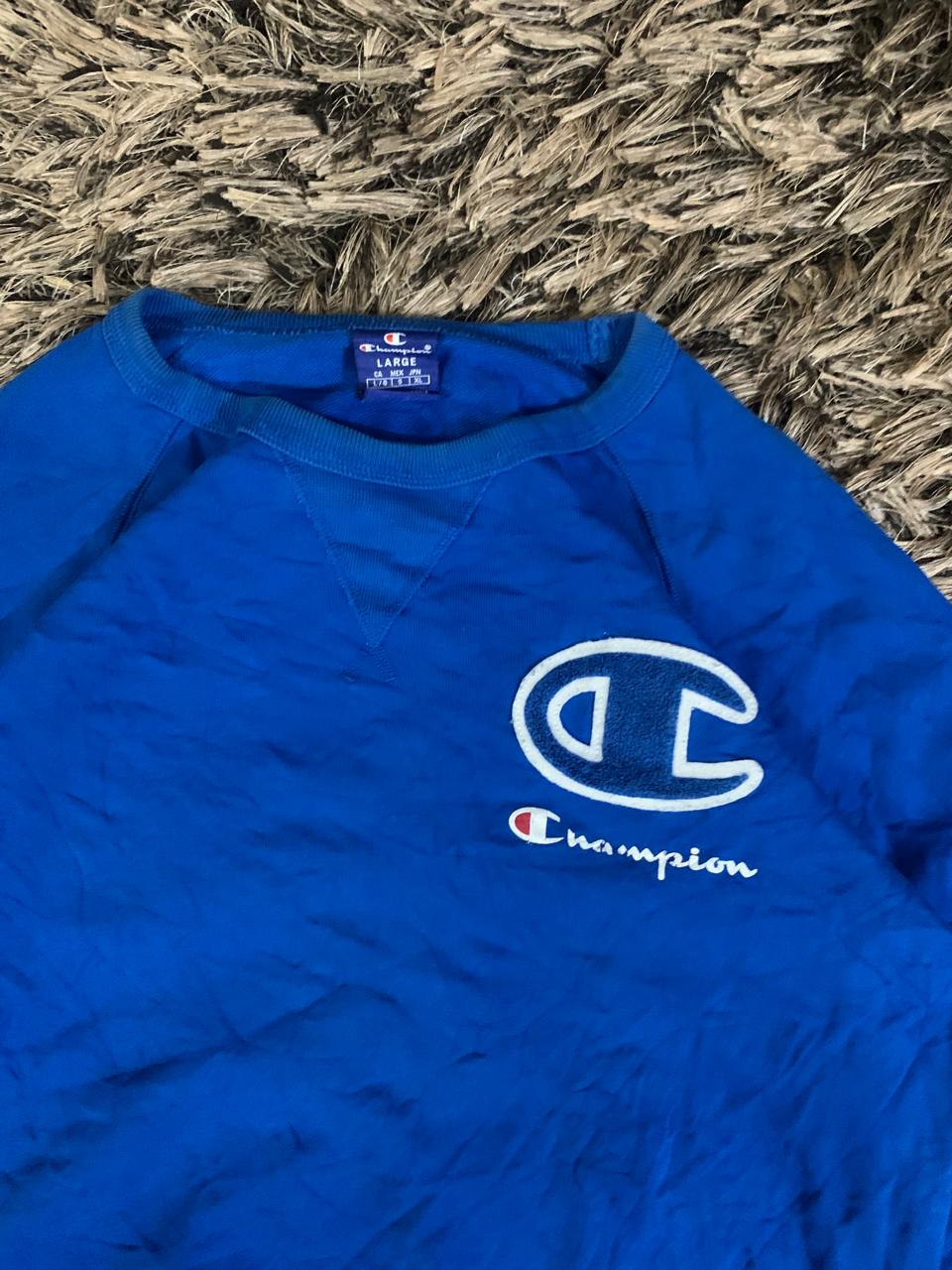 CHAMPION Branded Heated Sweater (Thrift)